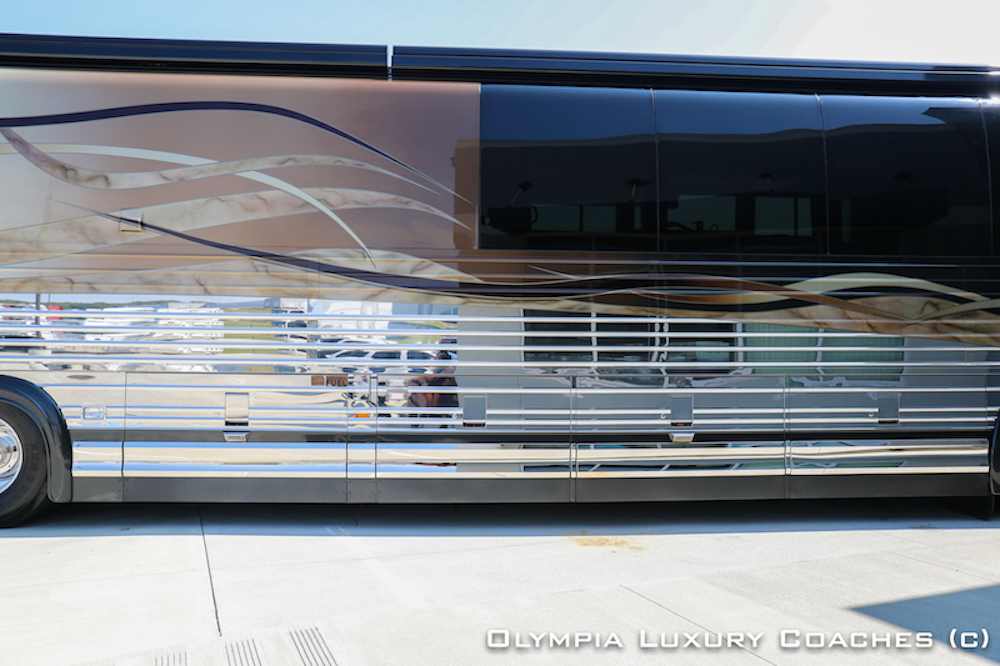 2005 Prevost Marathon XLII For Sale