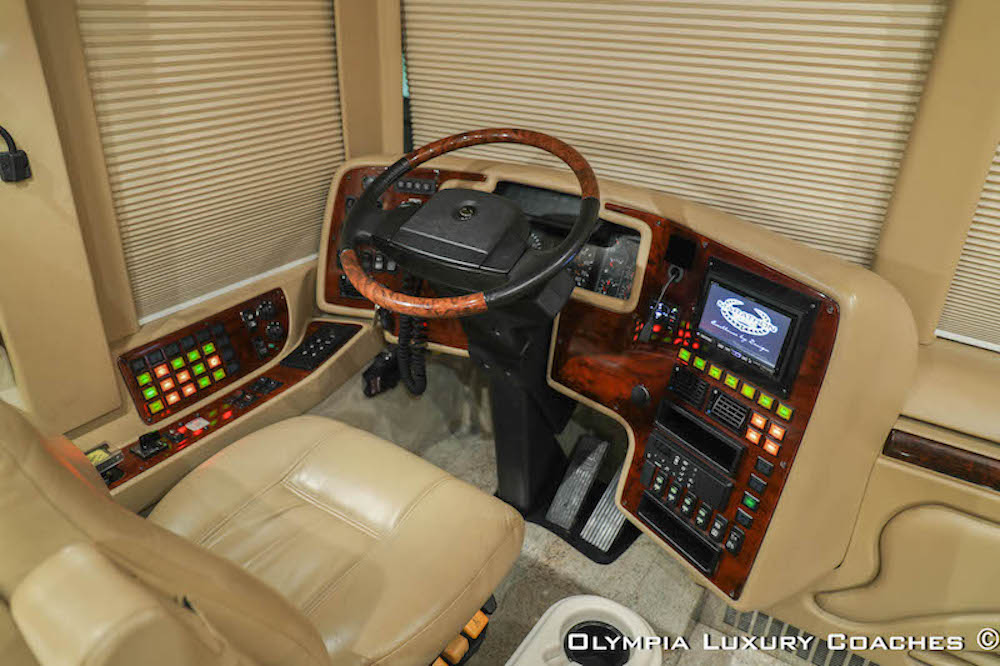 2005 Prevost Marathon XLII For Sale