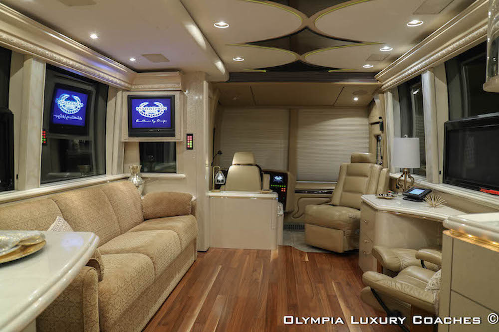 2005 Prevost Marathon XLII For Sale