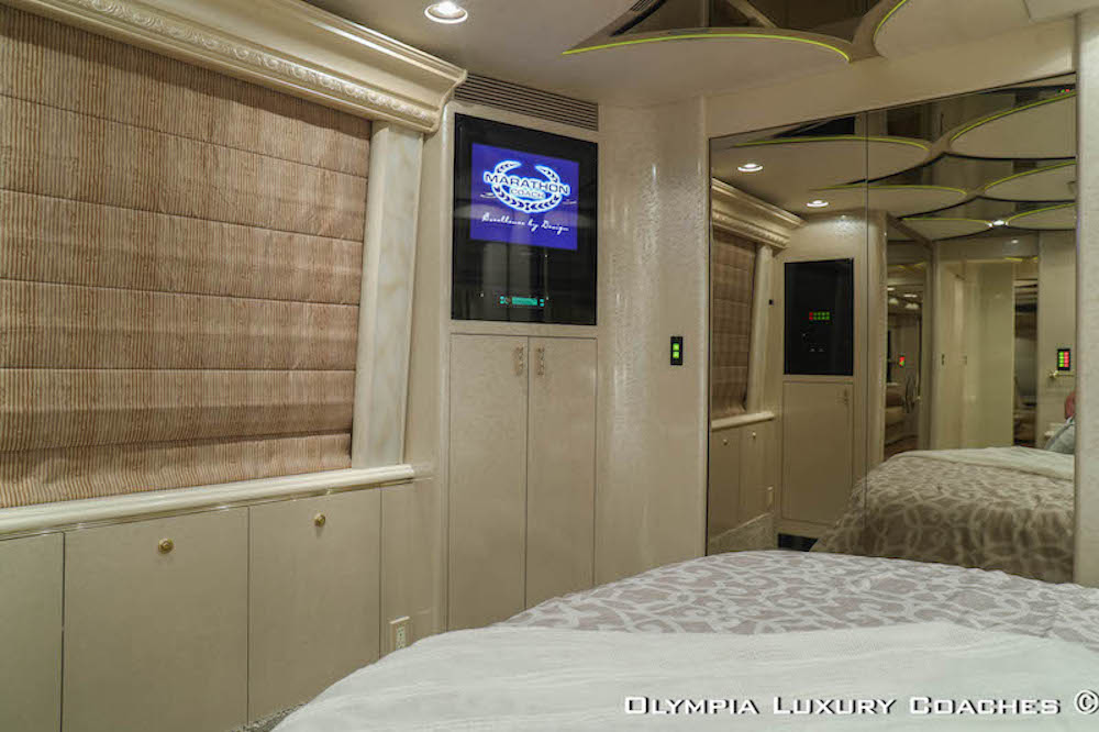 2005 Prevost Marathon XLII For Sale