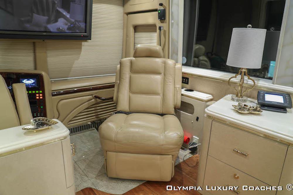 2005 Prevost Marathon XLII For Sale