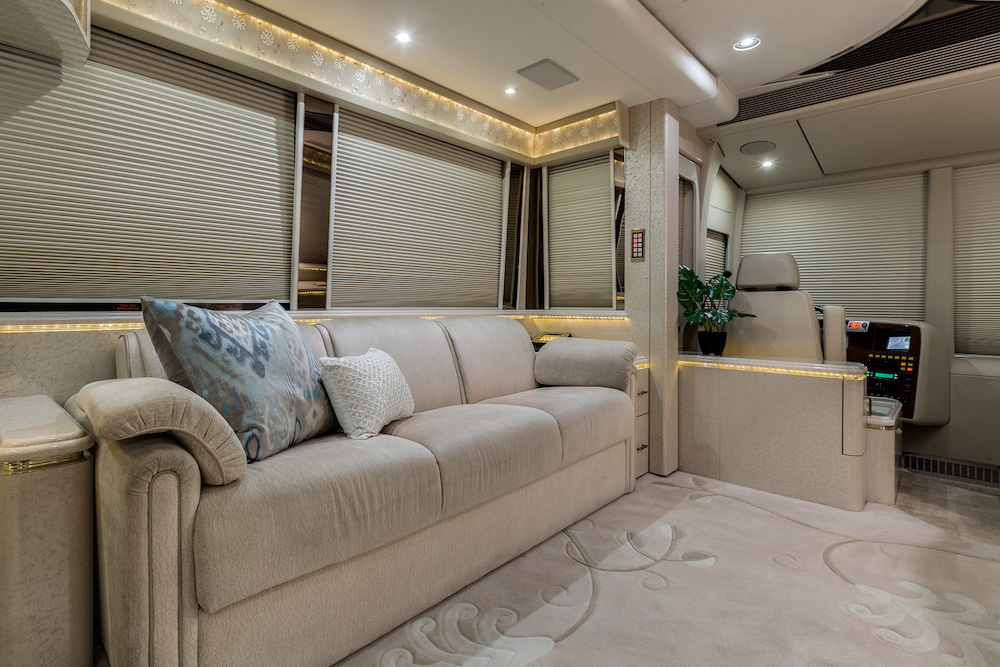 2005 Prevost Marathon XLII For Sale