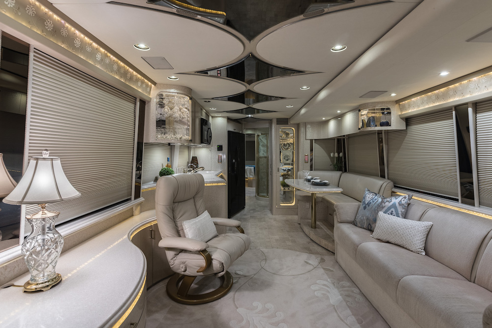 2005 Prevost Marathon XLII For Sale