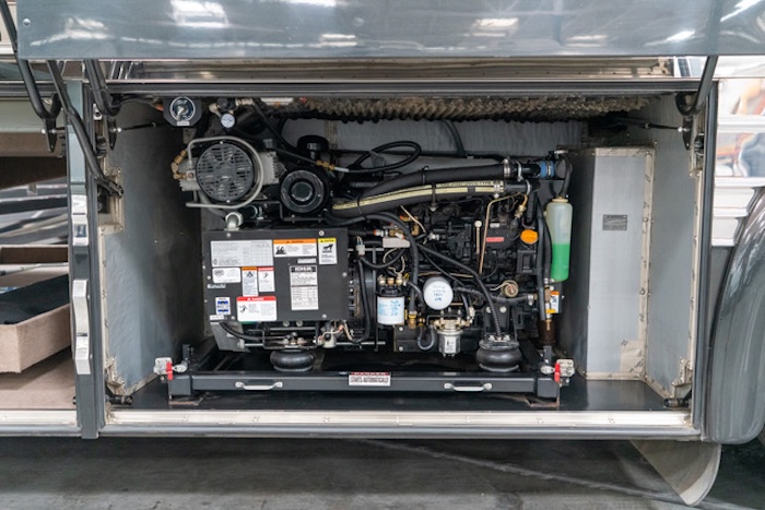 2005 Prevost Marathon XLII For Sale