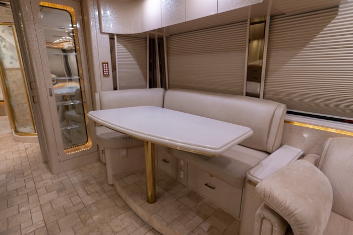 2005 Prevost Marathon XLII For Sale