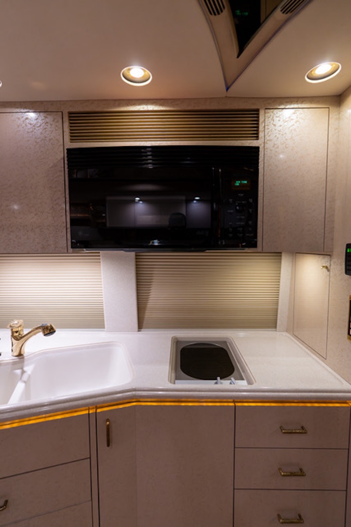 2005 Prevost Marathon XLII For Sale