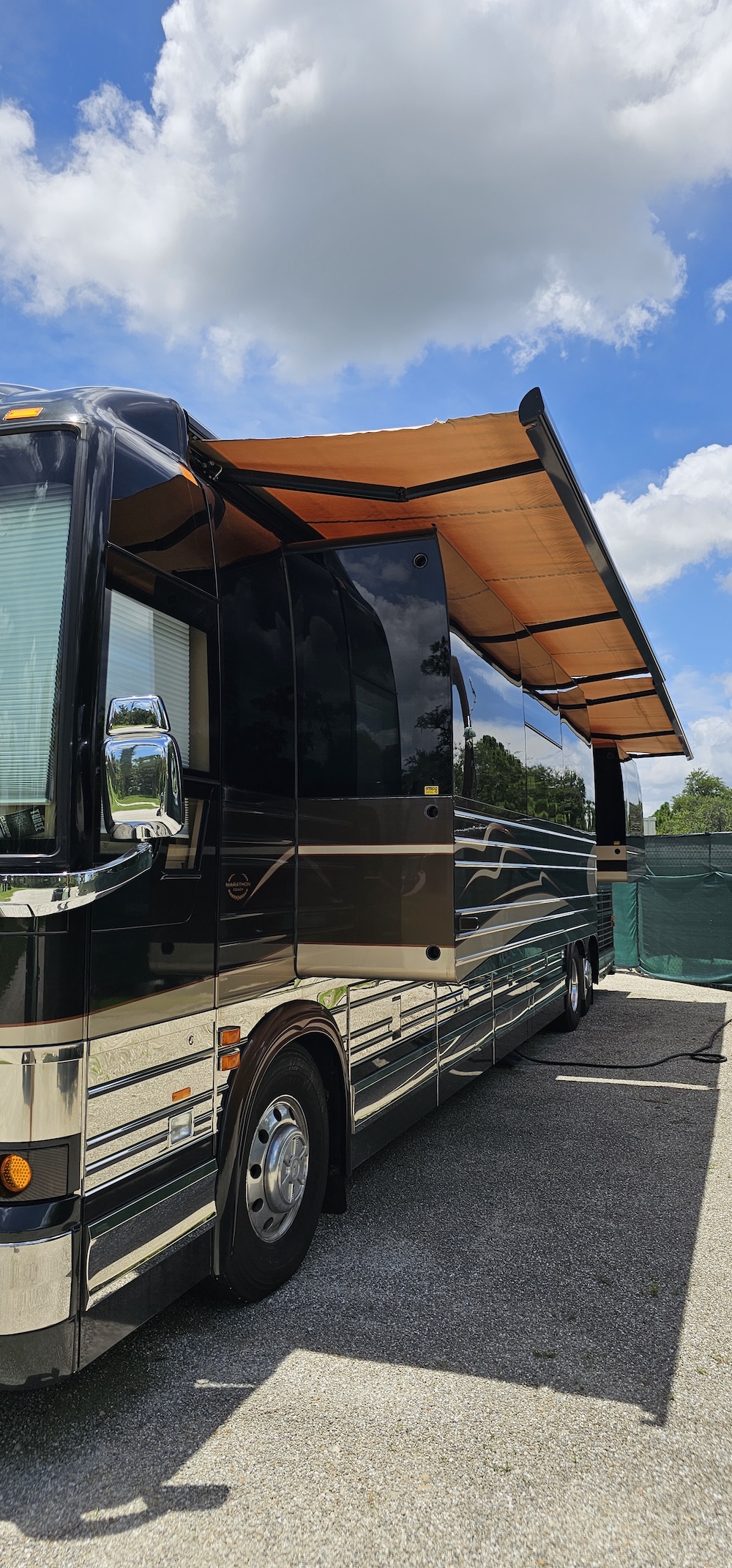 2005 Prevost Marathon XLII For Sale