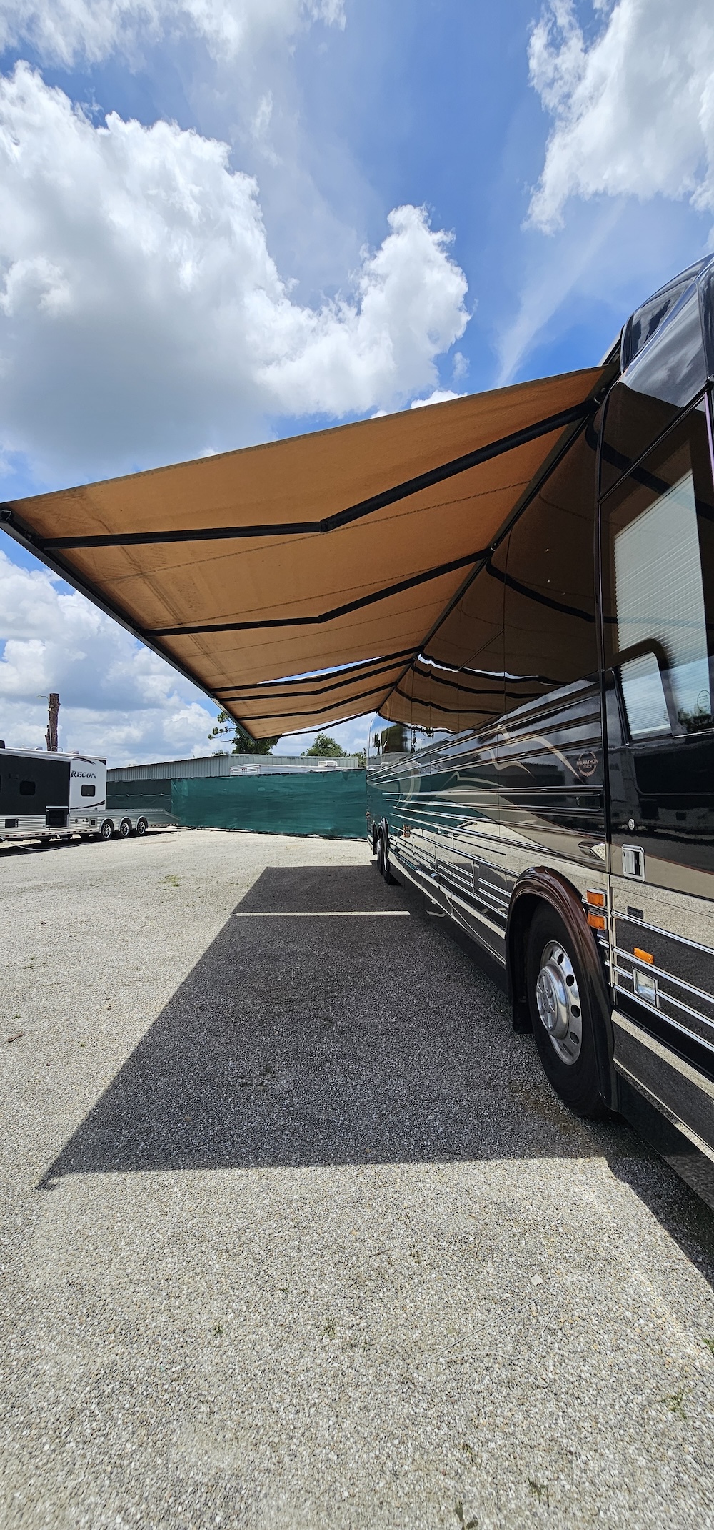 2005 Prevost Marathon XLII For Sale