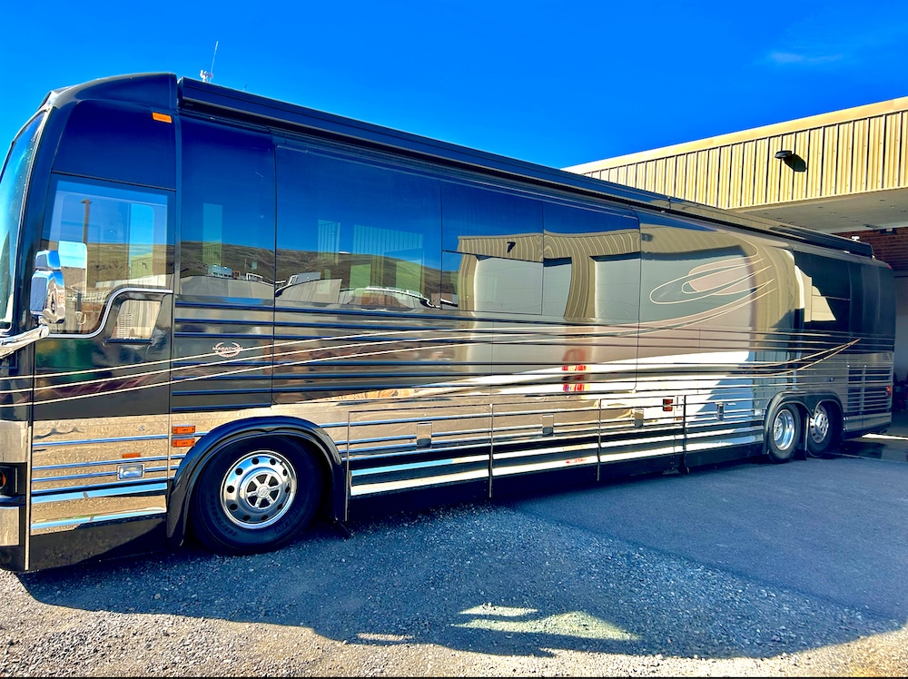 2005 Prevost Marathon XLII For Sale