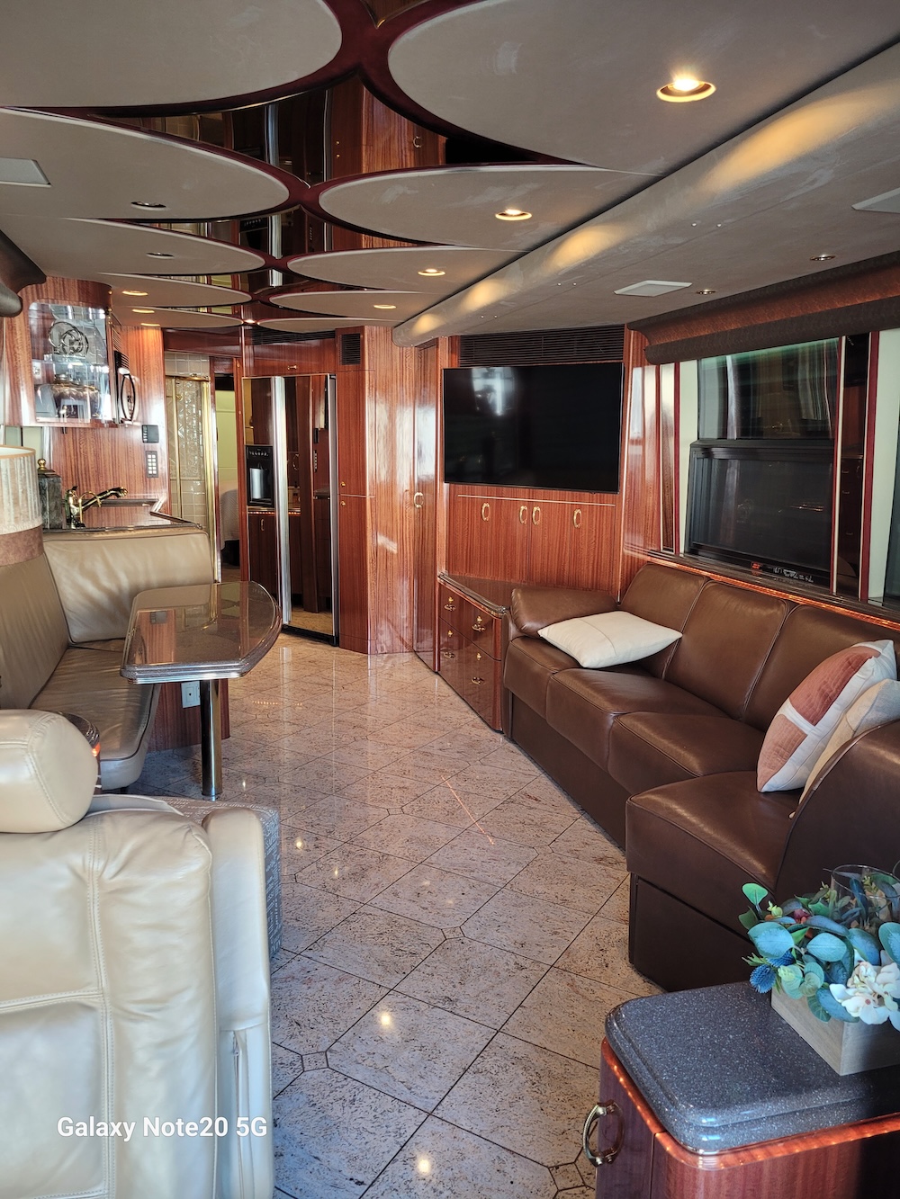 2005 Prevost Marathon XLII For Sale