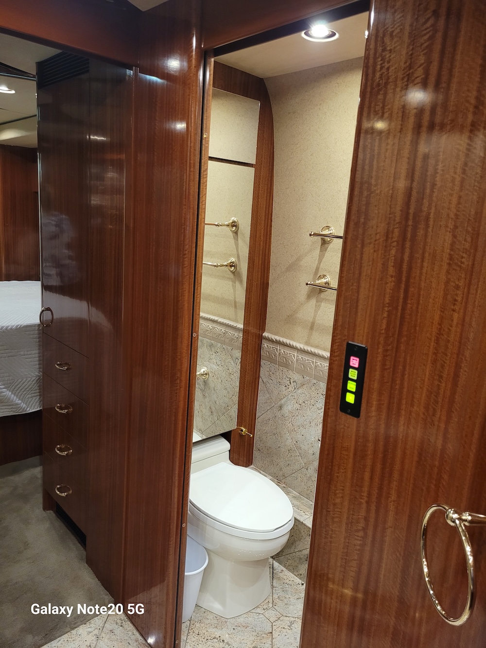 2005 Prevost Marathon XLII For Sale