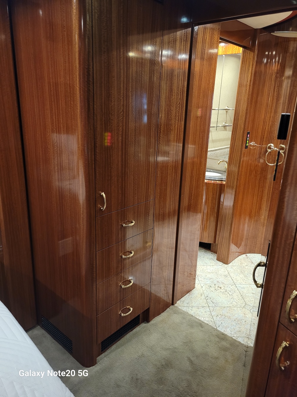 2005 Prevost Marathon XLII For Sale