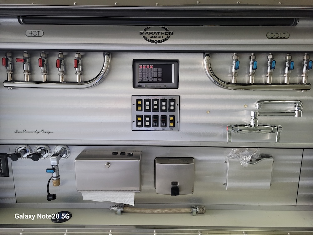 2005 Prevost Marathon XLII For Sale