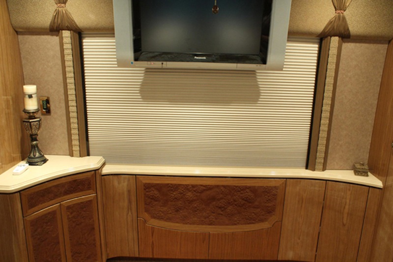 2005 Prevost Millennium H3-45 For Sale