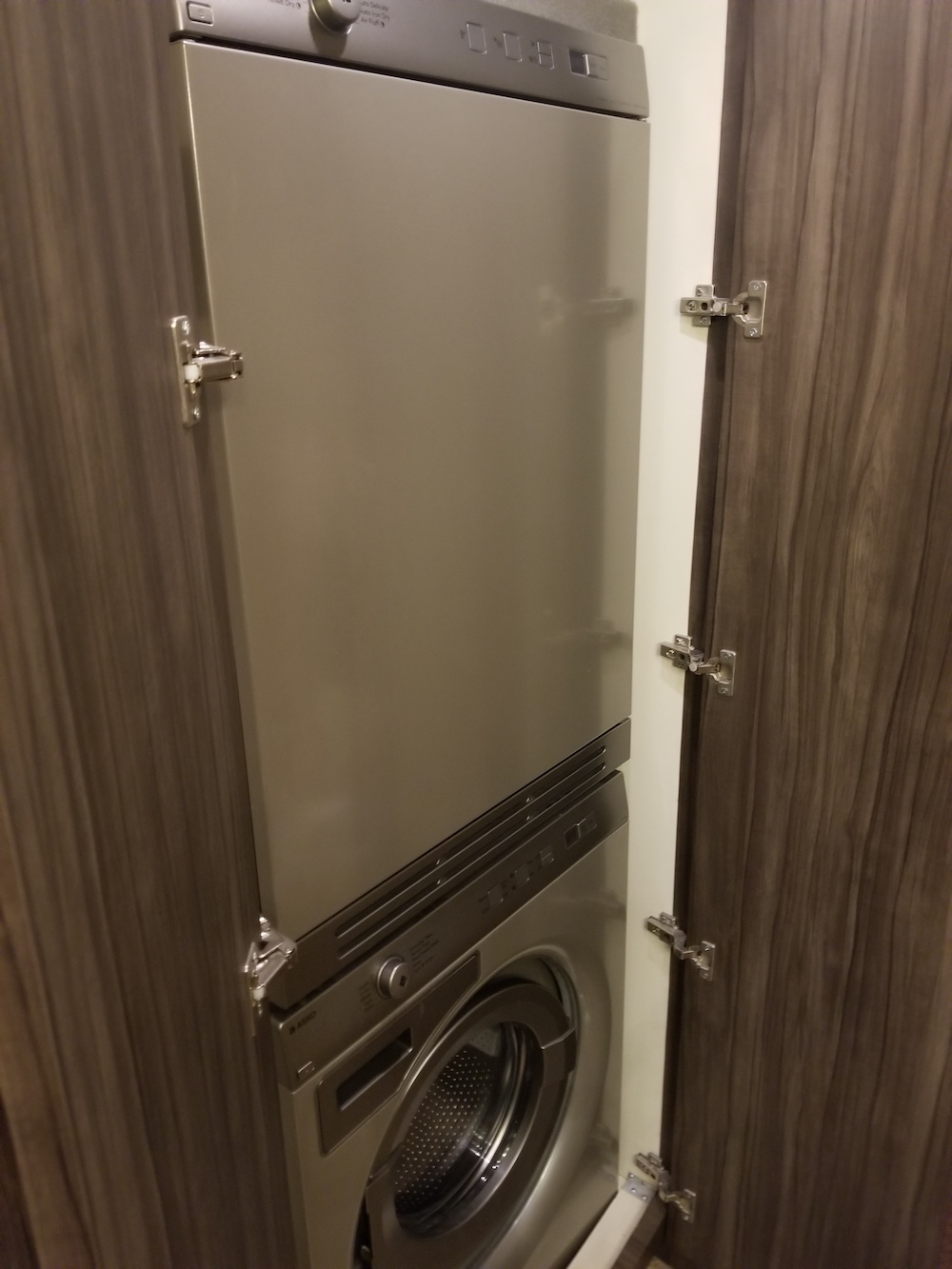 2005 Prevost Millennium H3-45 For Sale