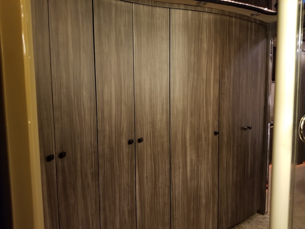 2005 Prevost Millennium H3-45 For Sale