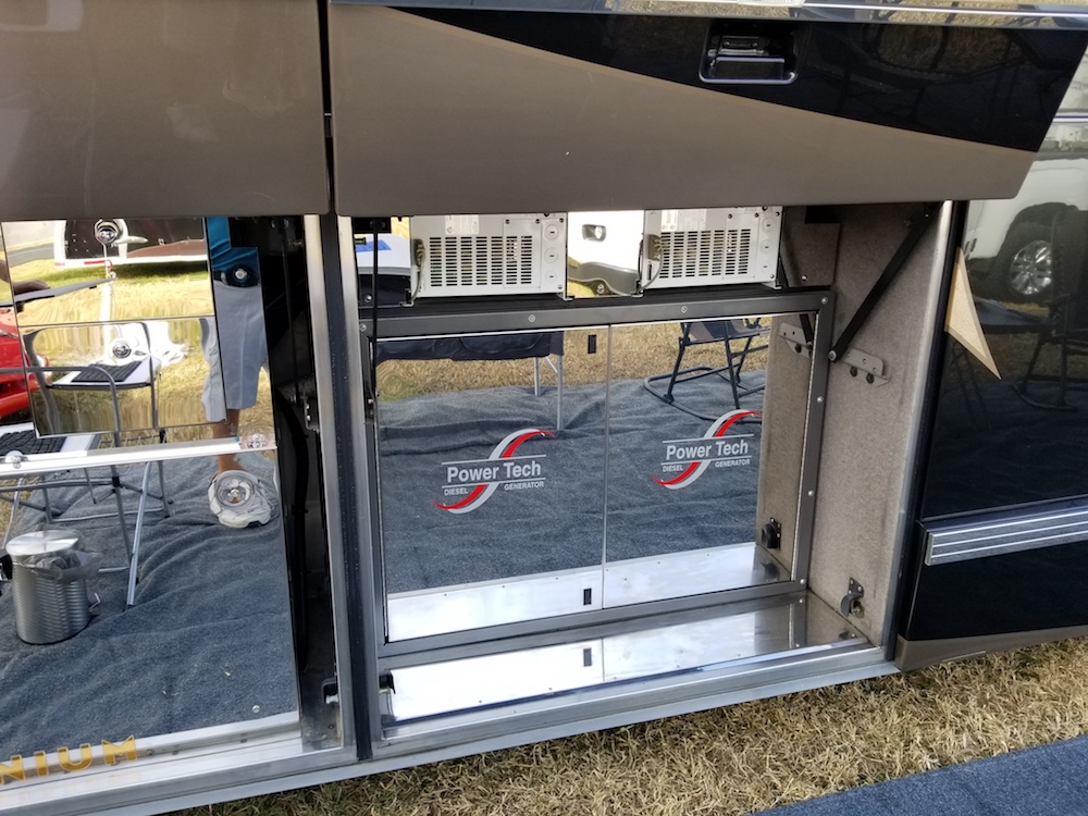 2005 Prevost Millennium H3-45 For Sale