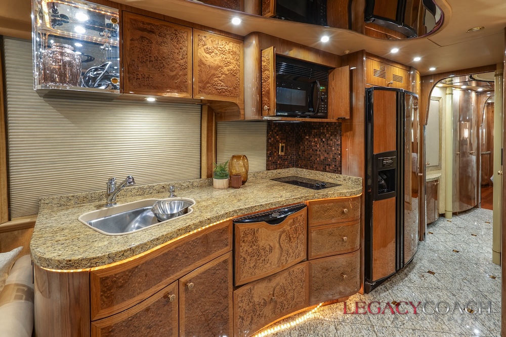2005 Prevost Millennium XLII For Sale
