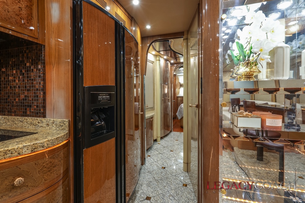 2005 Prevost Millennium XLII For Sale