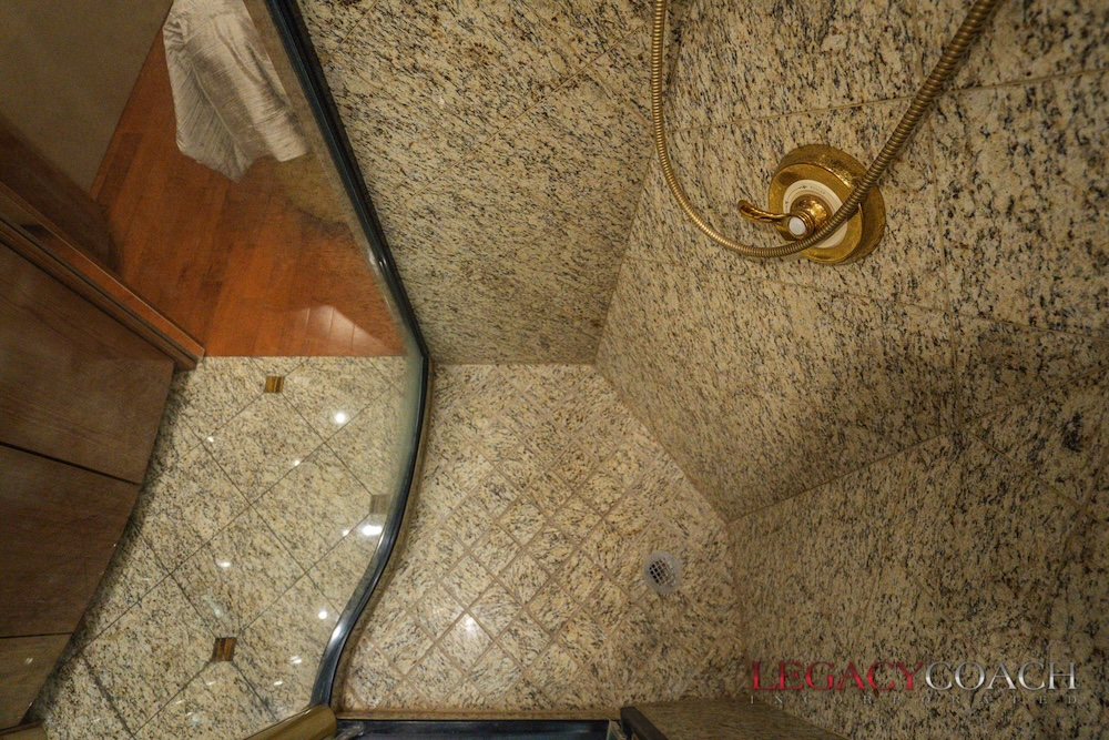 2005 Prevost Millennium XLII For Sale