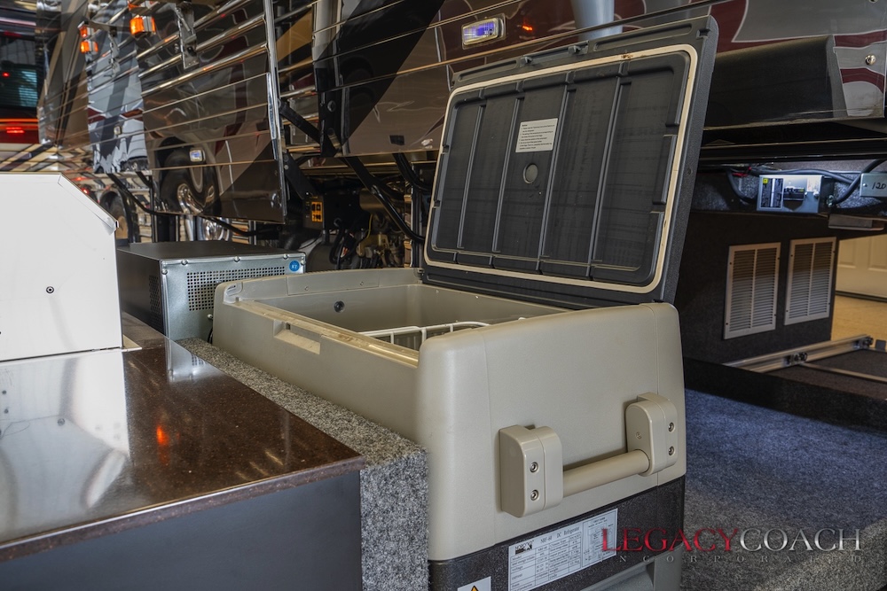 2005 Prevost Millennium XLII For Sale