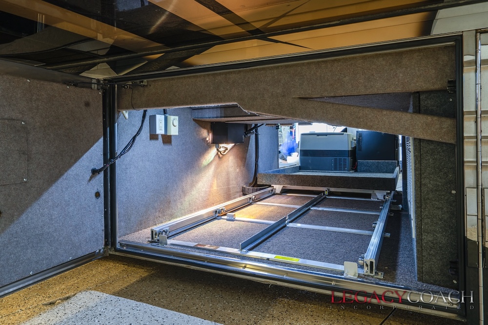 2005 Prevost Millennium XLII For Sale