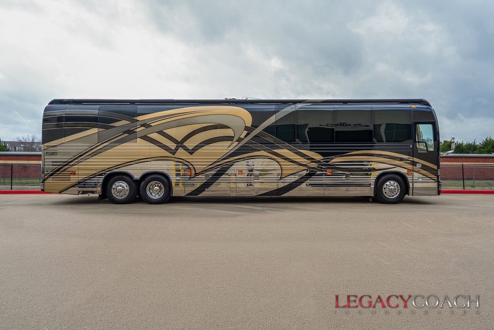 2005 Prevost Millennium XLII For Sale