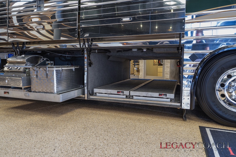 2005 Prevost Parliament XLII For Sale