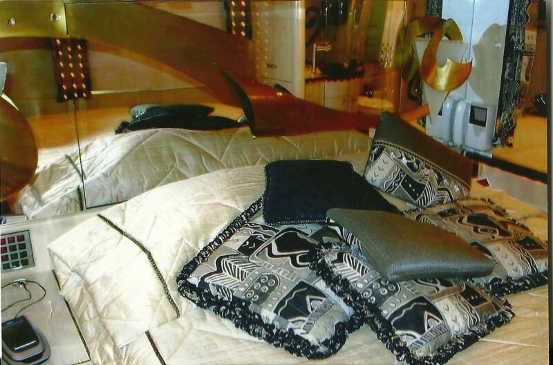 2005 Prevost Parliament XLII For Sale