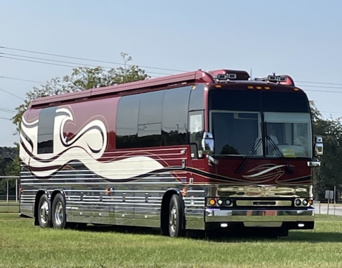 2005 Prevost Parliament XLII For Sale