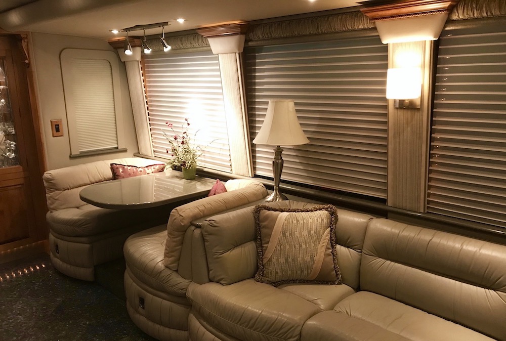 2005 Prevost Royale XLII For Sale