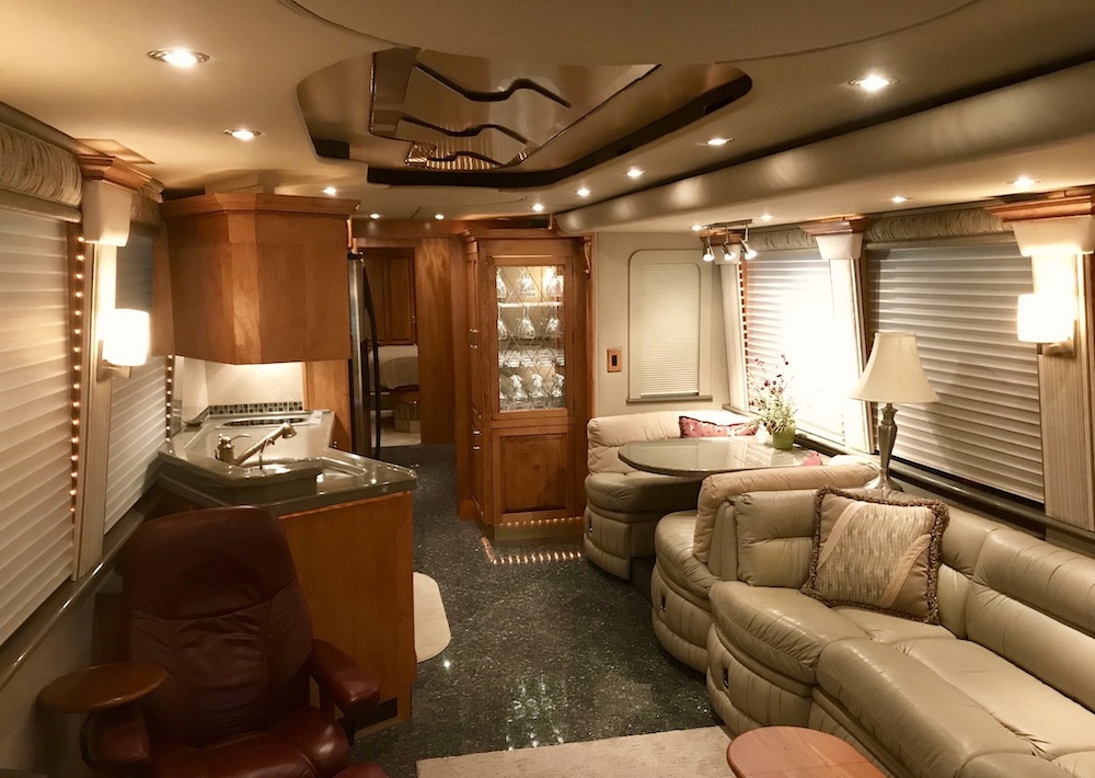 2005 Prevost Royale XLII For Sale