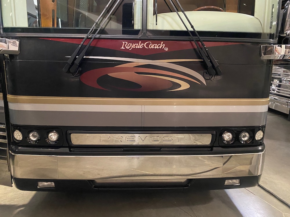 2005 Prevost Royale XLII For Sale