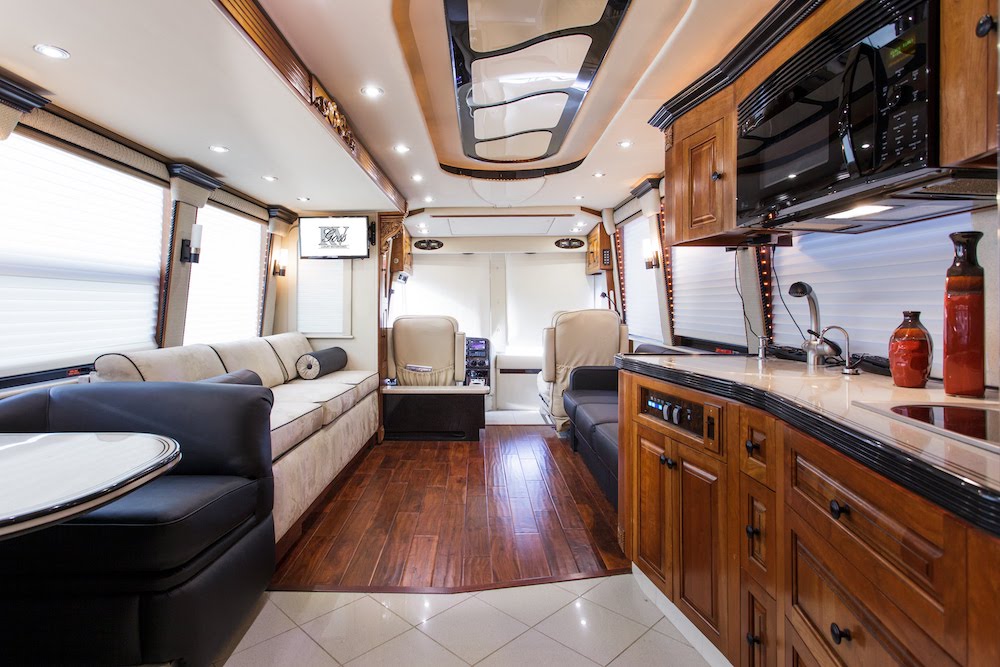 2005 Prevost Royale XLII For Sale