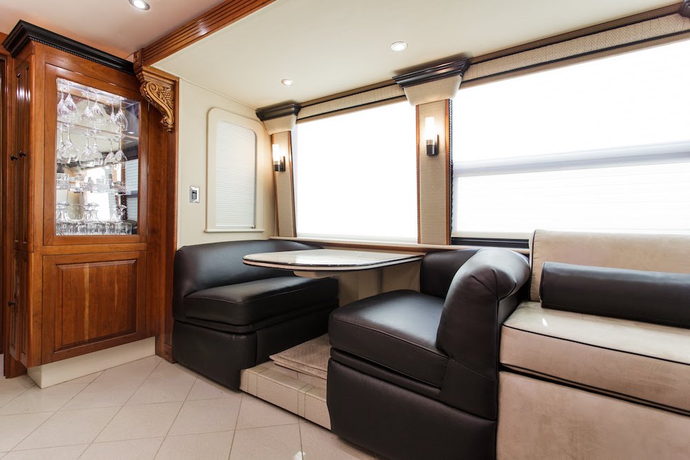 2005 Prevost Royale XLII For Sale