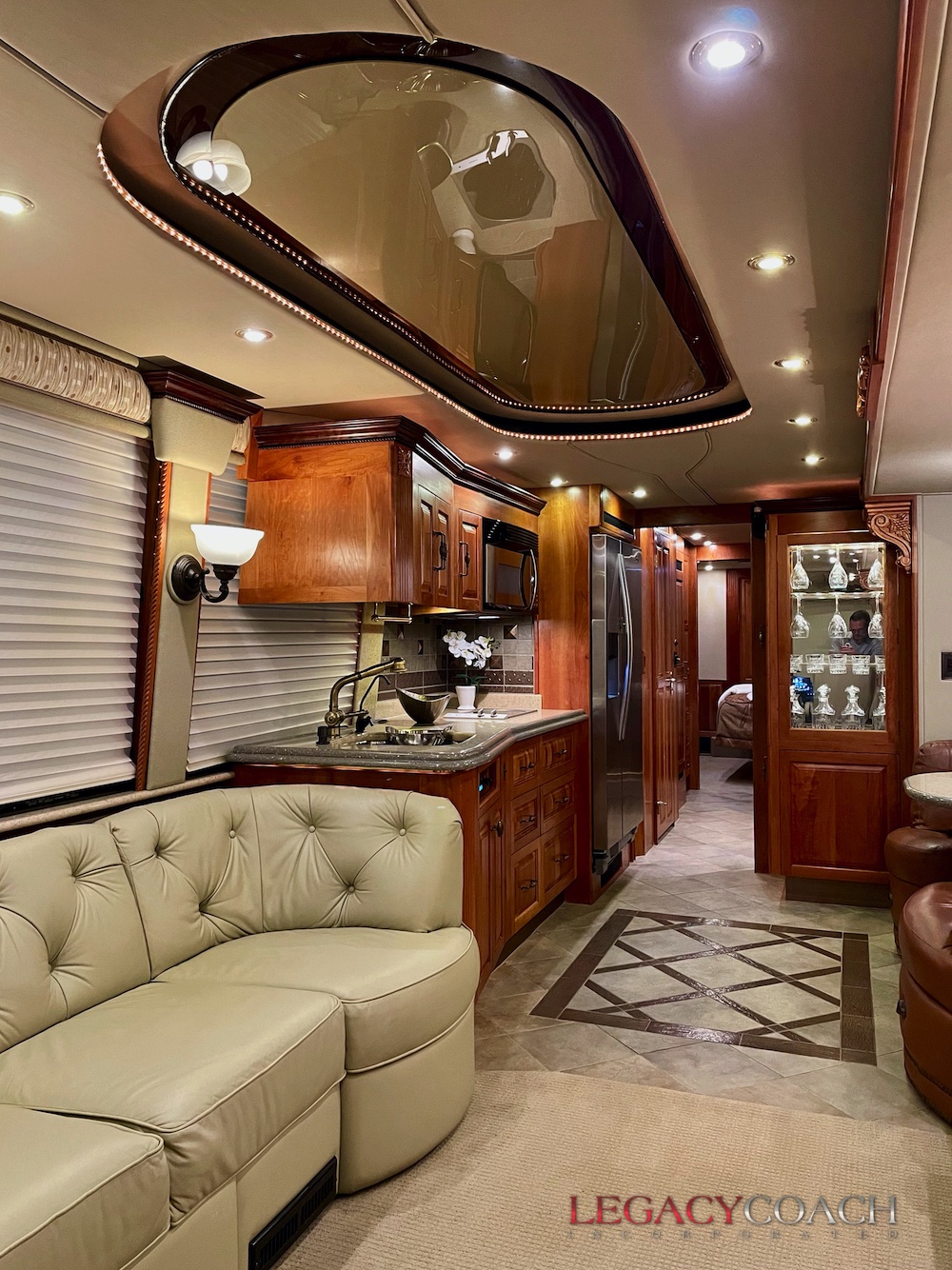 2005 Prevost Royale XLII For Sale