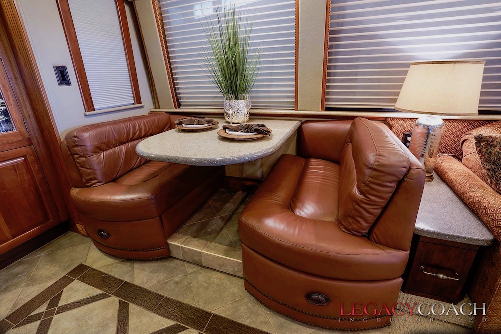 2005 Prevost Royale XLII For Sale