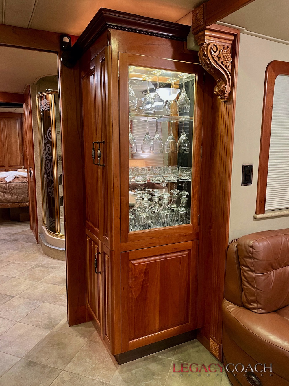 2005 Prevost Royale XLII For Sale