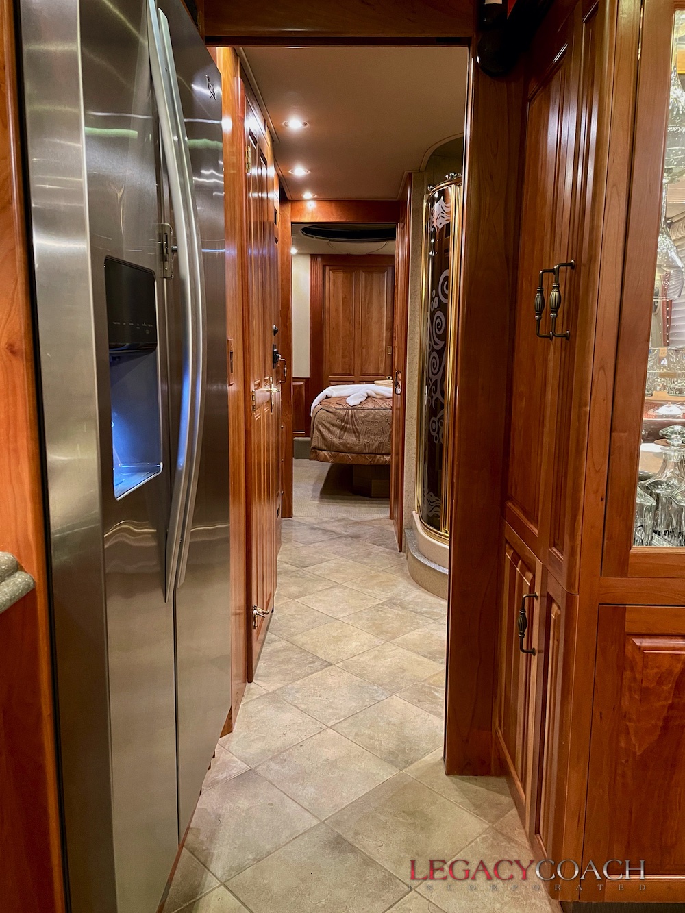 2005 Prevost Royale XLII For Sale