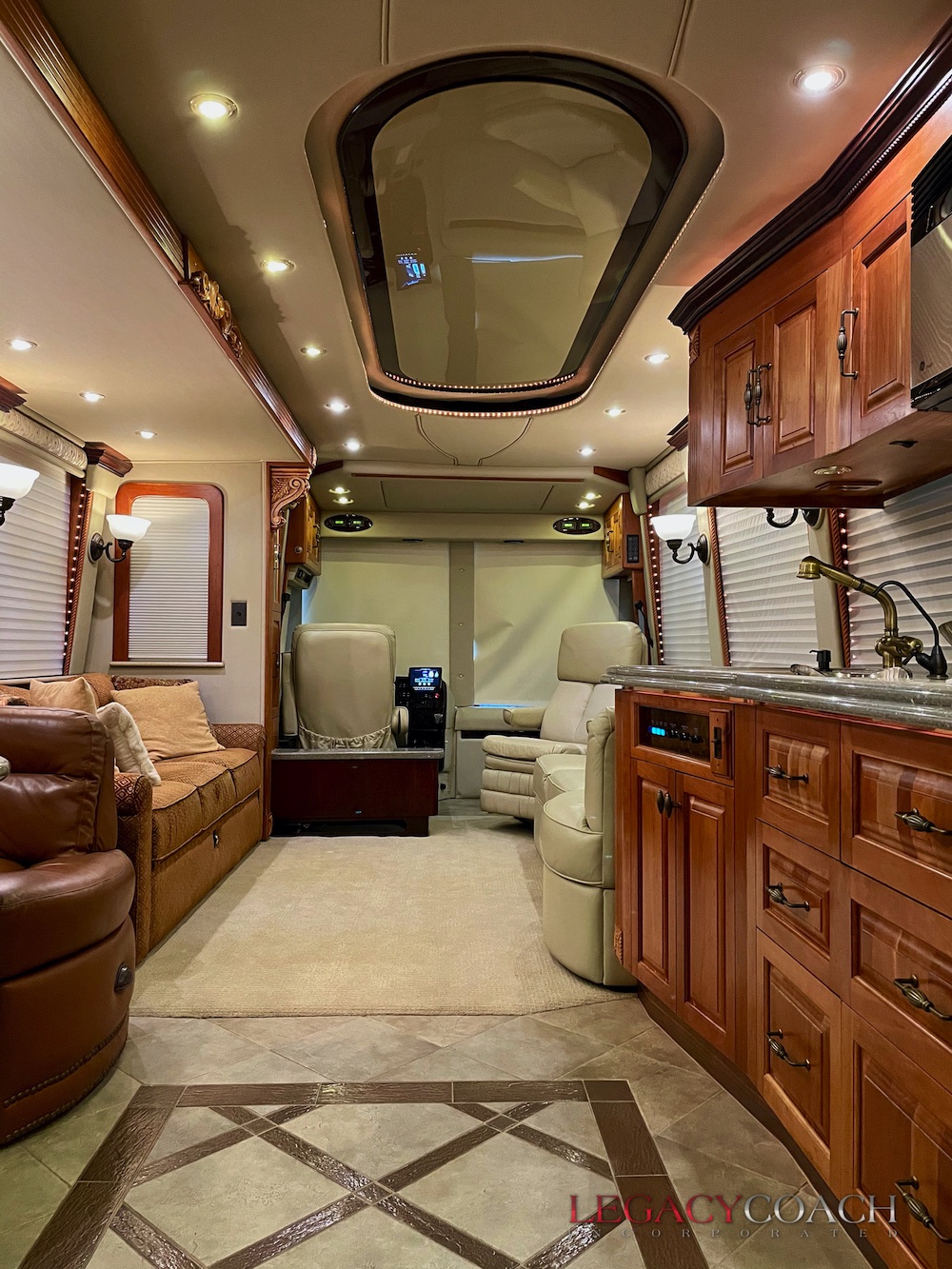 2005 Prevost Royale XLII For Sale