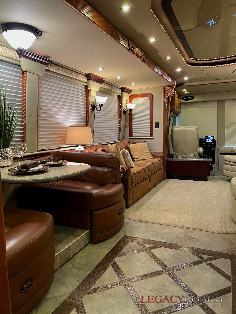 2005 Prevost Royale XLII For Sale