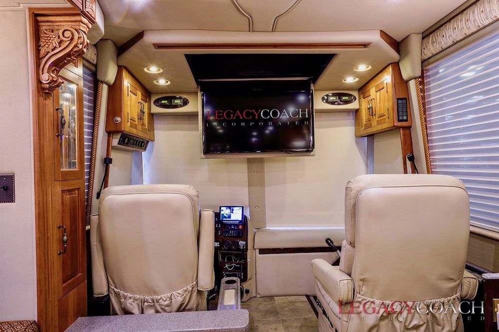 2005 Prevost Royale XLII For Sale