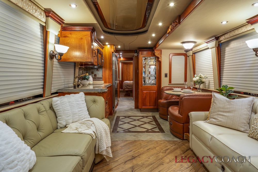 2005 Prevost Royale XLII For Sale