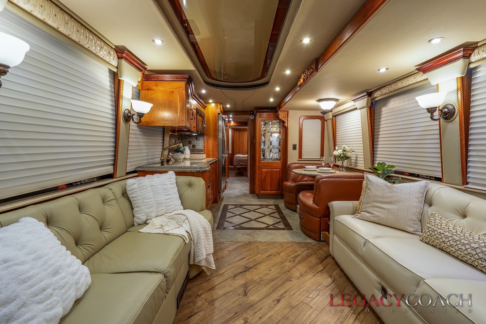 2005 Prevost Royale XLII For Sale