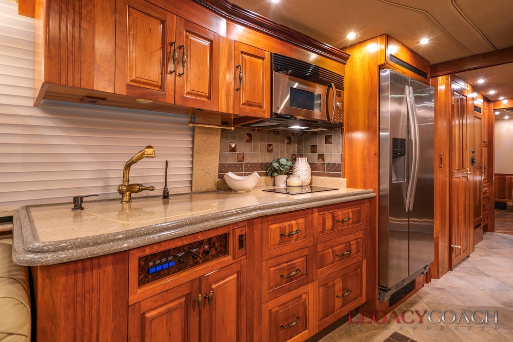 2005 Prevost Royale XLII For Sale