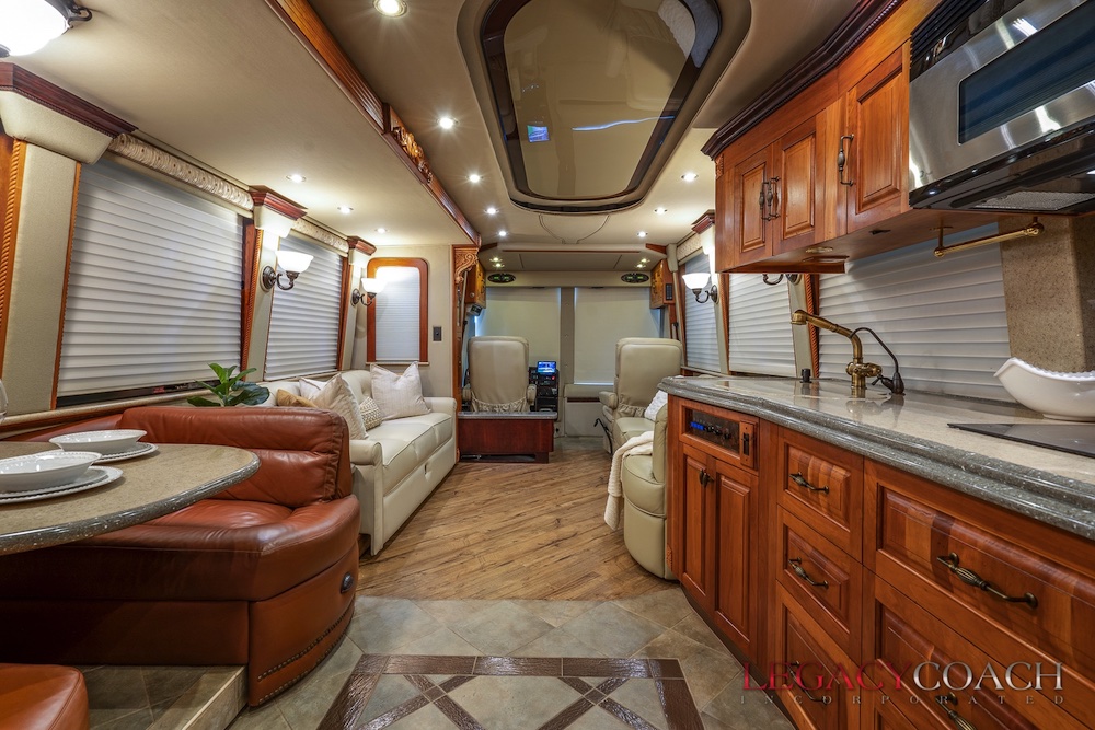 2005 Prevost Royale XLII For Sale