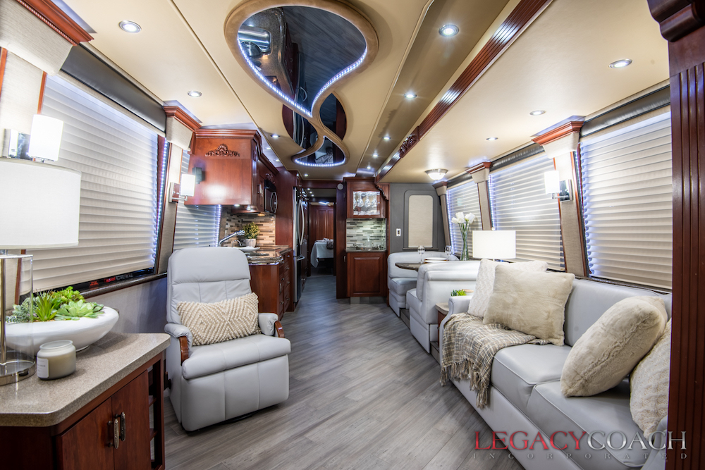 2005 Prevost Royale XLII For Sale