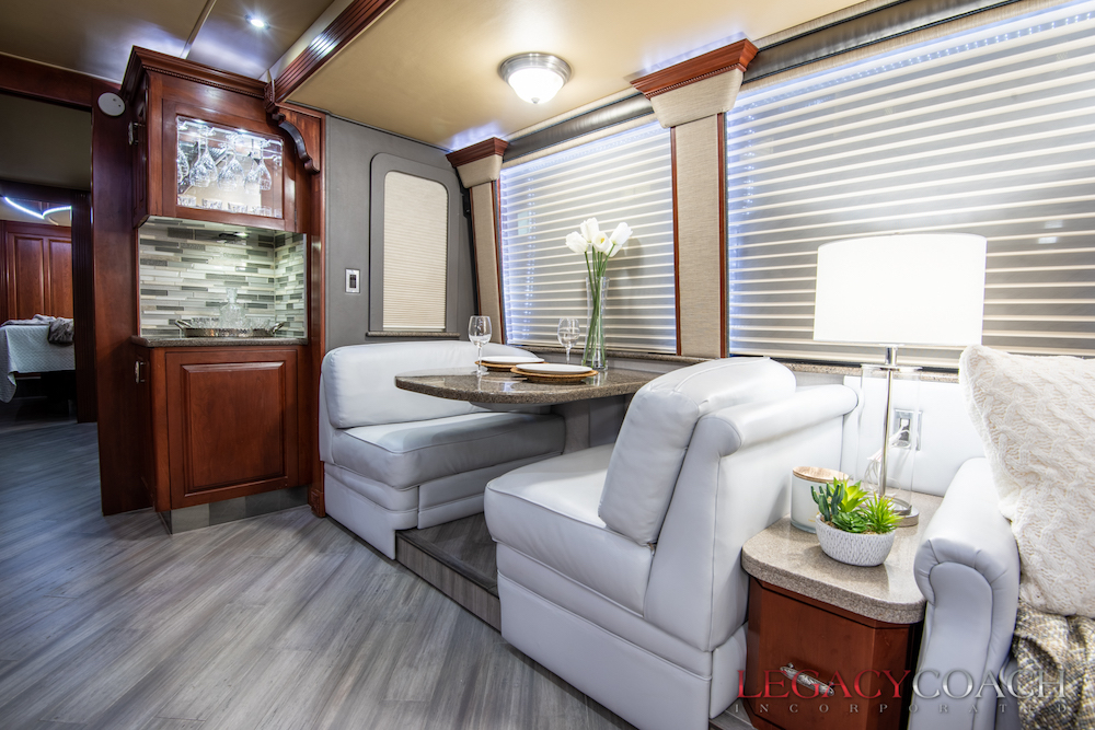 2005 Prevost Royale XLII For Sale