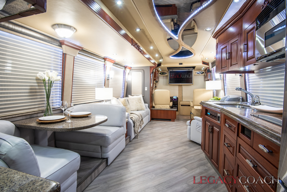 2005 Prevost Royale XLII For Sale