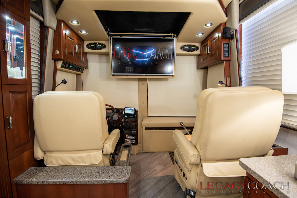 2005 Prevost Royale XLII For Sale